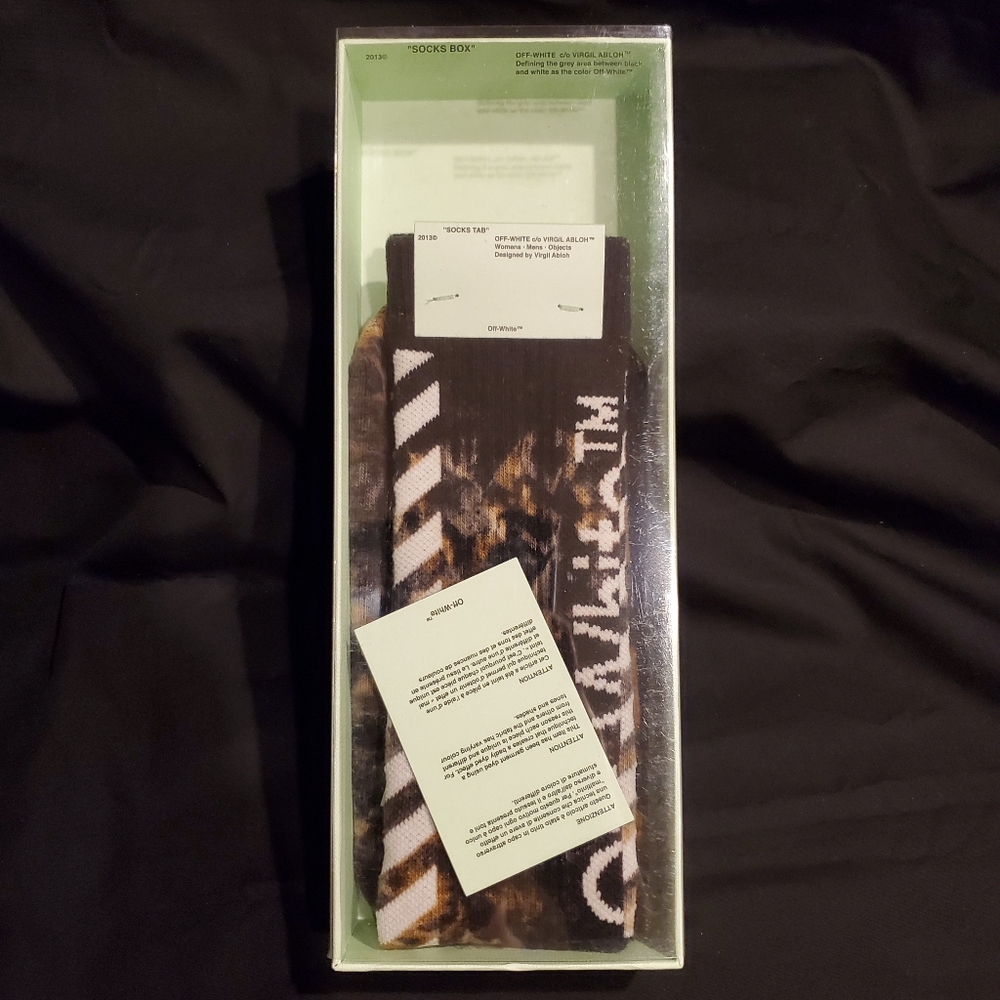 END X Off-White black 'Chemical Wash' Socks